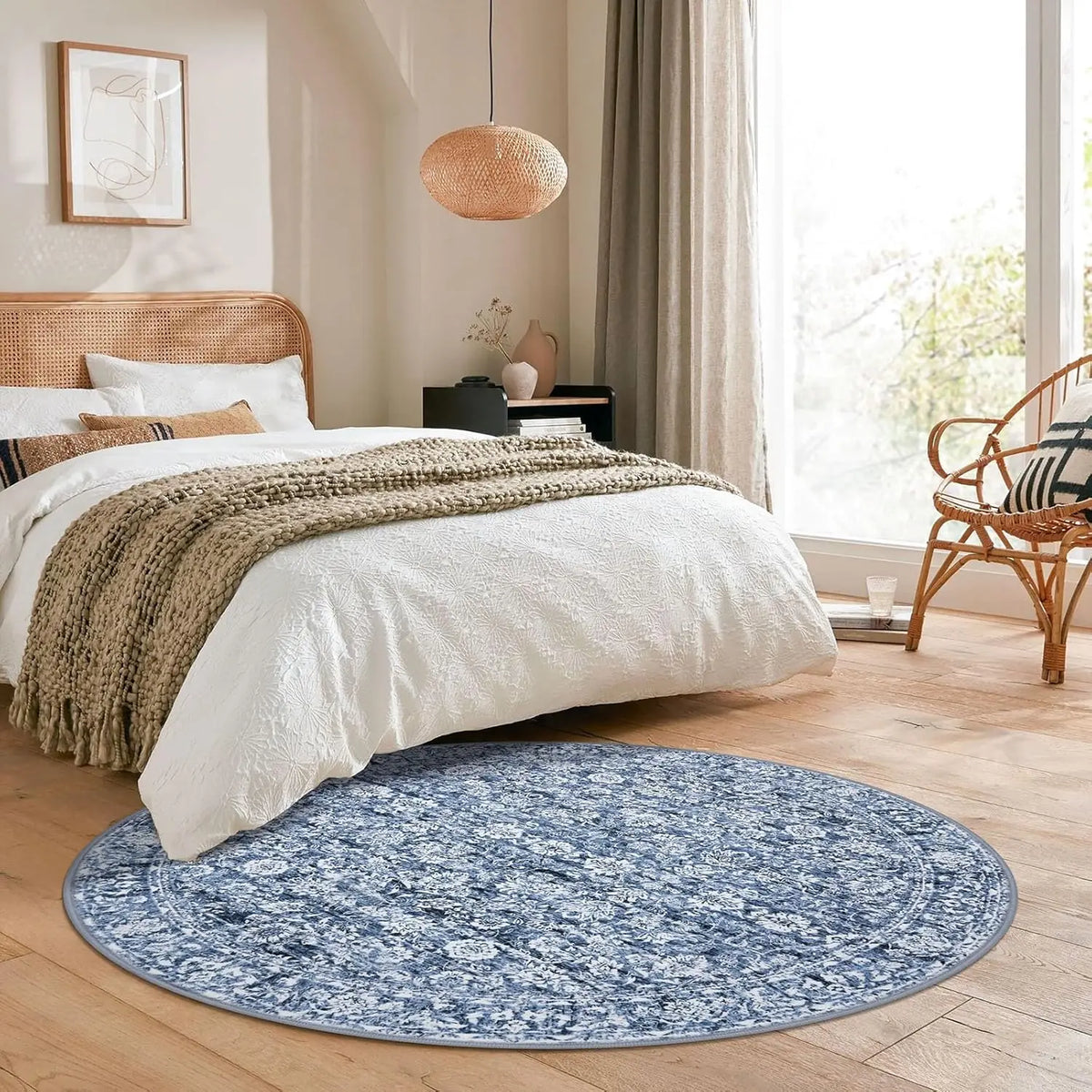 Blue Willow Round Rug