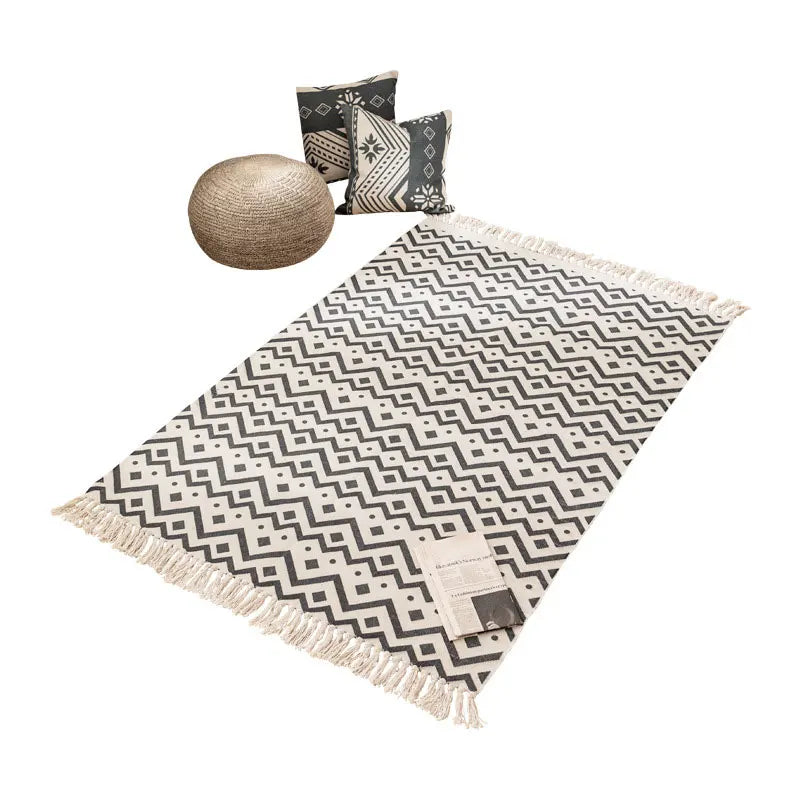 Tasseled Cotton Linen Rug