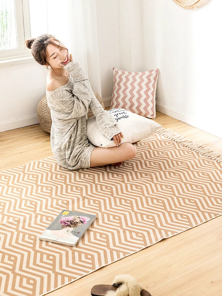 Tasseled Cotton Linen Rug