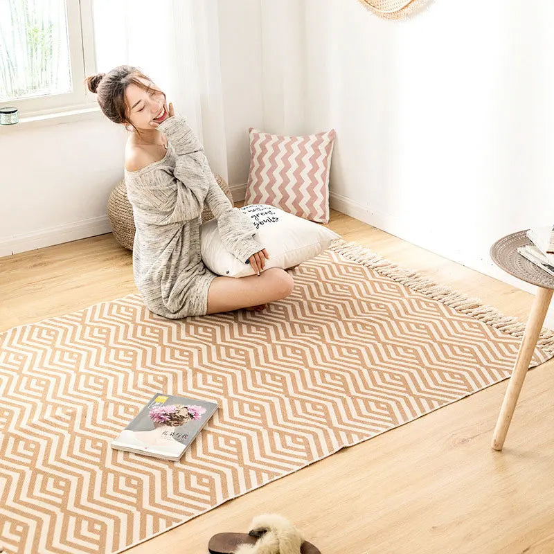Tasseled Cotton Linen Rug